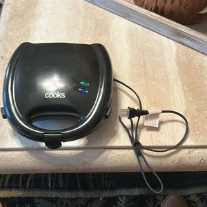 Never used sandwich maker